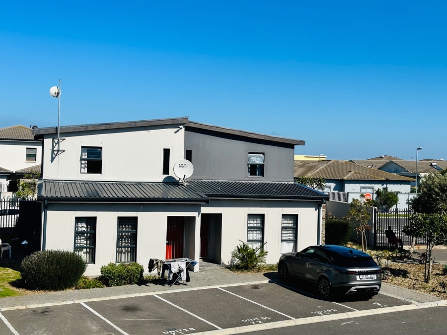 2 Bedroom Property for Sale in Parklands North Western Cape